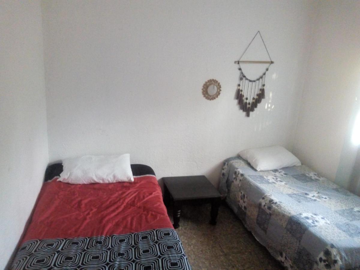 Отель Casa Familiar Антигуа-Гватемала Экстерьер фото